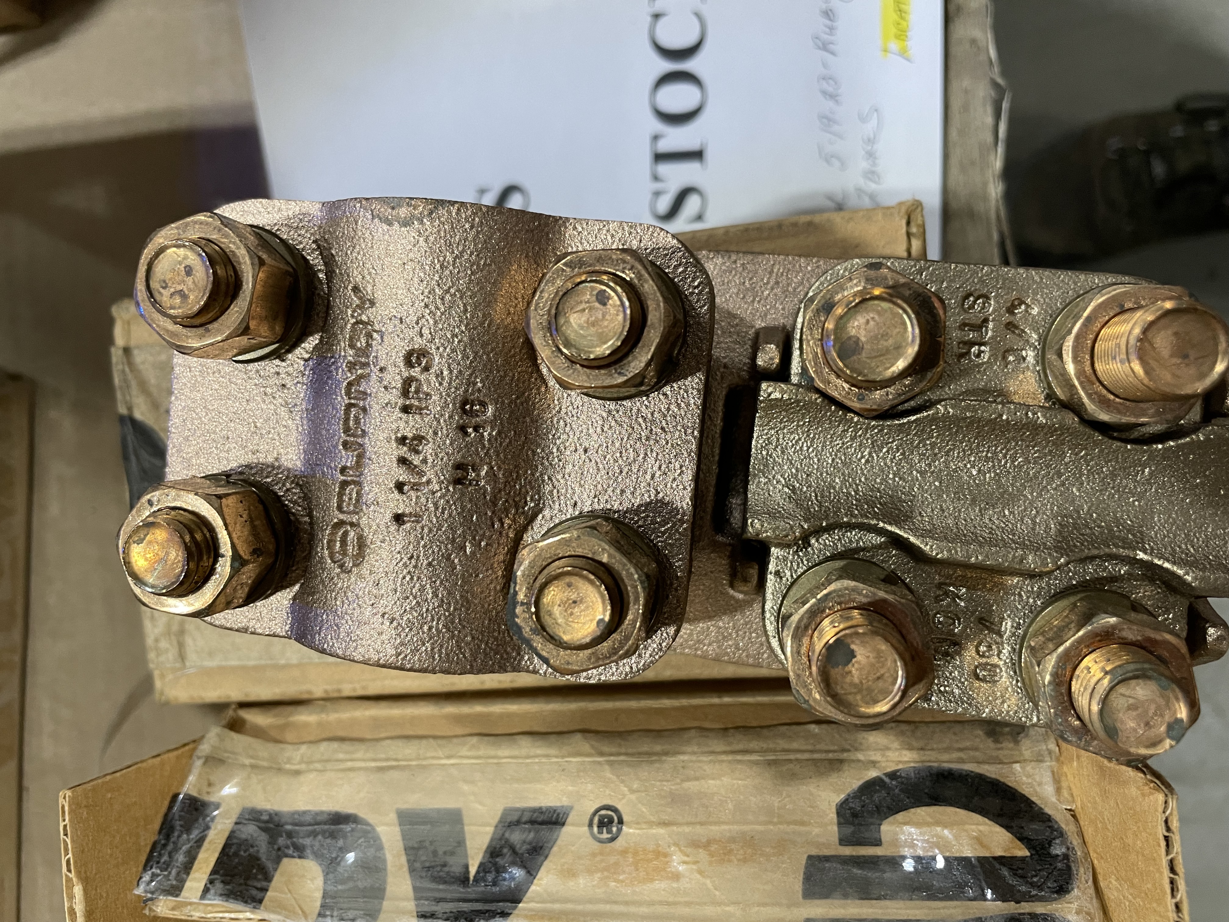 4/0 1000 TO 1-1/4 IPS CU TAP 4/OSTR 1000